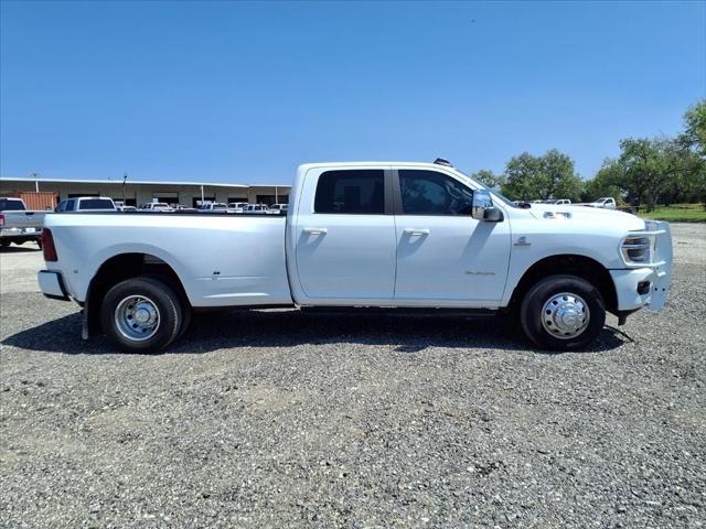 2025 RAM 3500 Laramie Crew Cab 4x4 8 Box