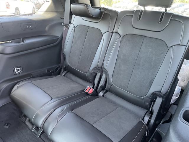 2025 Jeep Grand Cherokee L Altitude X 4x4