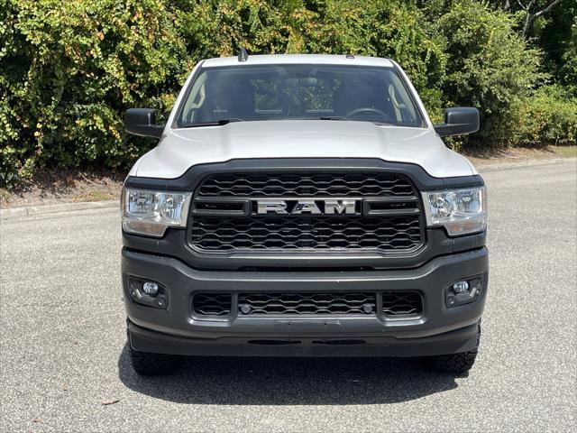 2020 RAM 2500 Tradesman Crew Cab 4X4 8 Box 2020 RAM 2500 Tradesman Crew Cab 4X4 8 Box