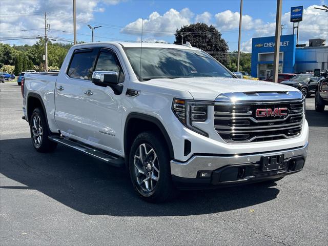 2024 GMC Sierra 1500 4WD Crew Cab Short Box SLT