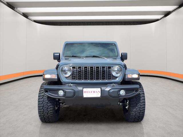 2025 Jeep Gladiator GLADIATOR NIGHTHAWK 4X4