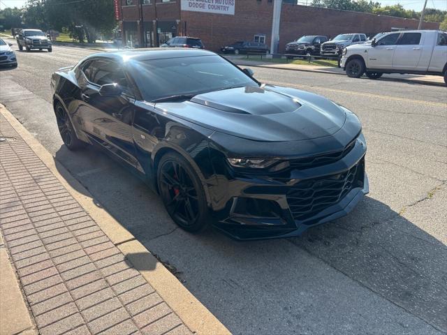 2024 Chevrolet Camaro RWD Coupe 3LT
