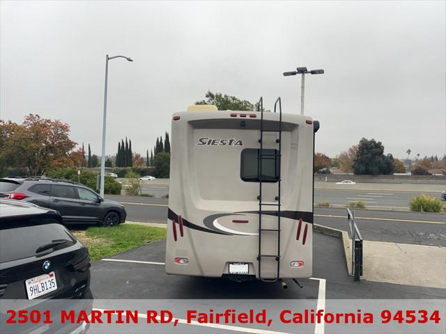 2015 Mercedes-Benz Sprinter 3500 Base