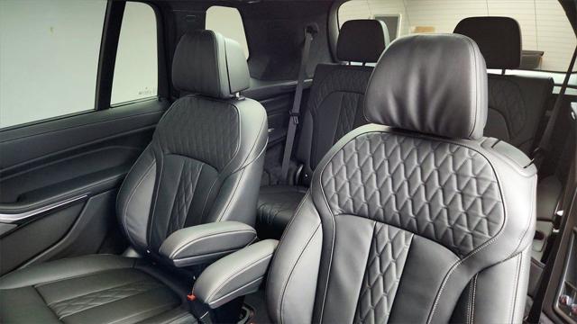 2026 BMW X7 M60i
