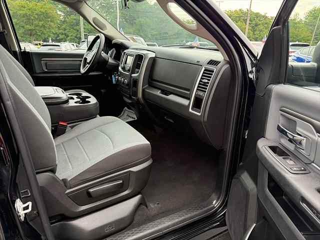 2024 Ram 1500 Classic SLT Quad Cab 4x2 6'4" Box