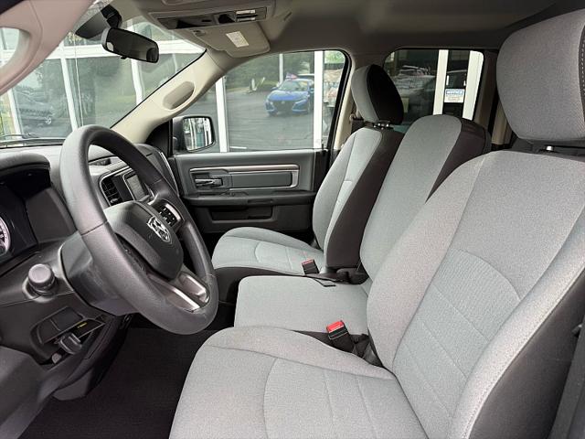 2024 Ram 1500 Classic SLT Quad Cab 4x2 6'4" Box