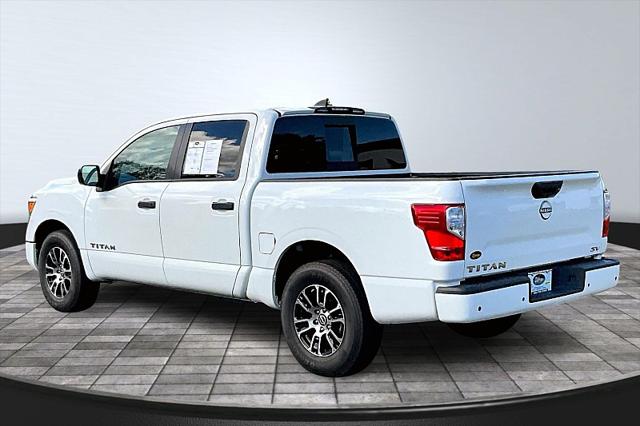 2023 Nissan Titan Crew Cab SV 4x2