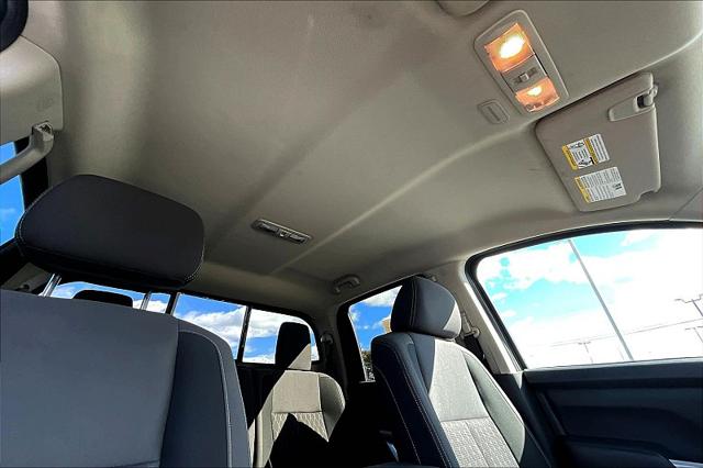 2023 Nissan Titan Crew Cab SV 4x2