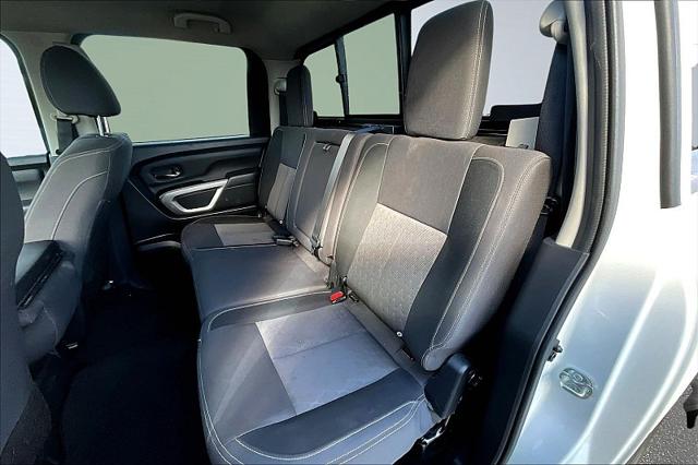 2023 Nissan Titan Crew Cab SV 4x2