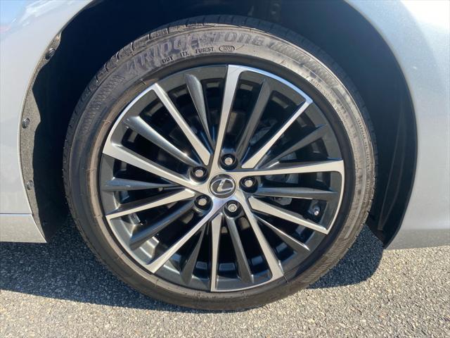 2024 Lexus ES 350 Unknown