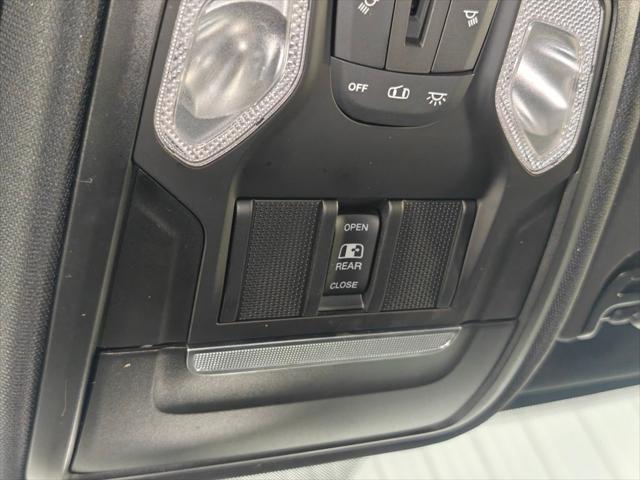 2022 Ram 3500 Tradesman Crew Cab 4x4 8' Box