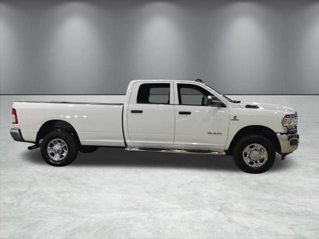 2022 Ram 3500 Tradesman Crew Cab 4x4 8' Box