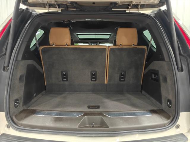 2022 Cadillac Escalade 4WD Premium Luxury