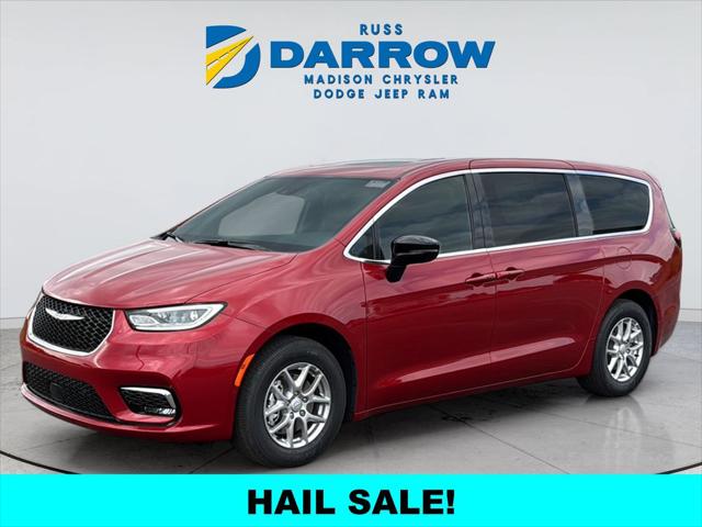 2026 Chrysler Pacifica Select for sale in Madison, WI