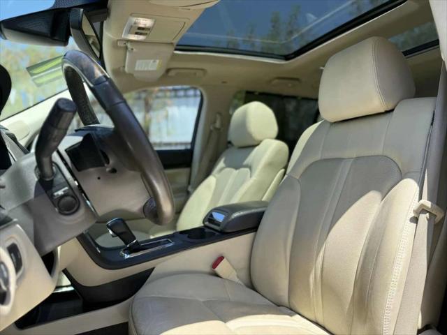 2017 Lincoln MKT Elite