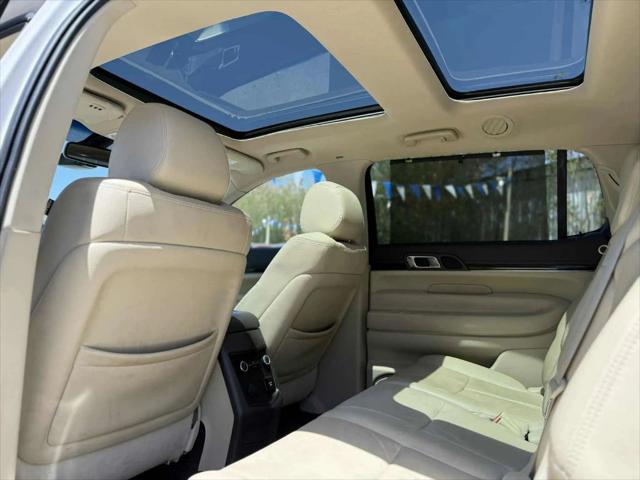 2017 Lincoln MKT Elite