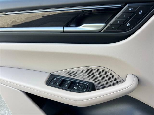 2025 Porsche Macan Electric Electric