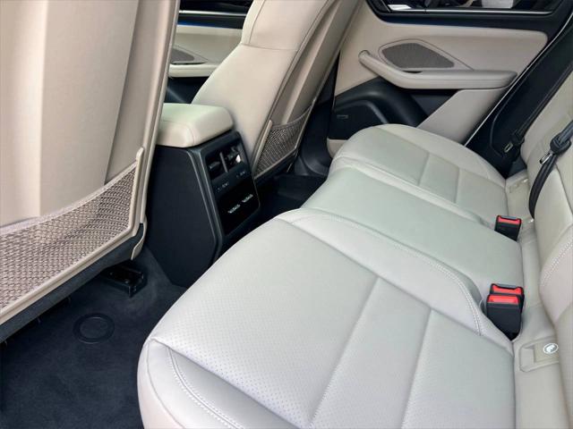 2025 Porsche Macan Electric Electric
