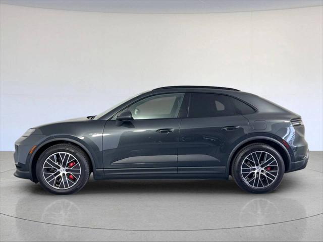 2025 Porsche Macan Electric 4S
