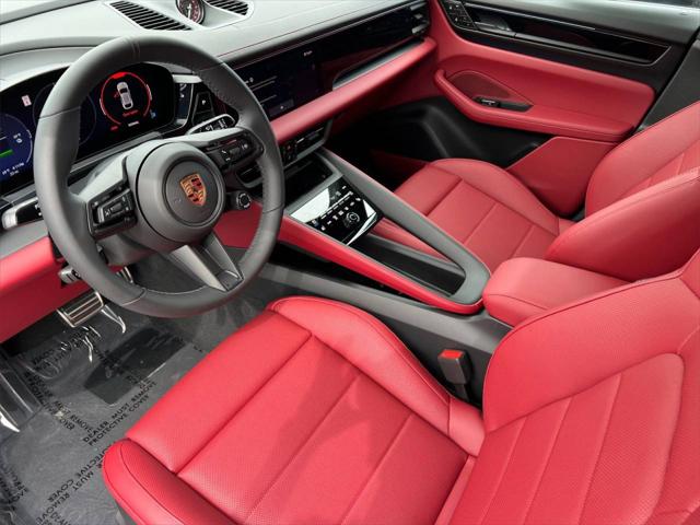 2025 Porsche Macan Electric 4S