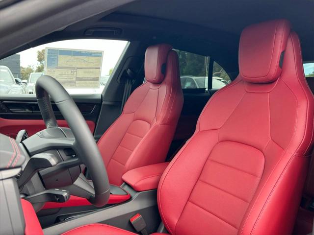 2025 Porsche Macan Electric 4S