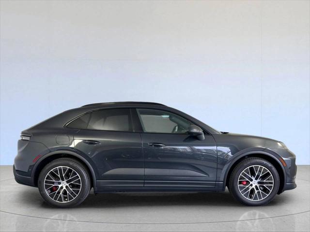 2025 Porsche Macan Electric 4S