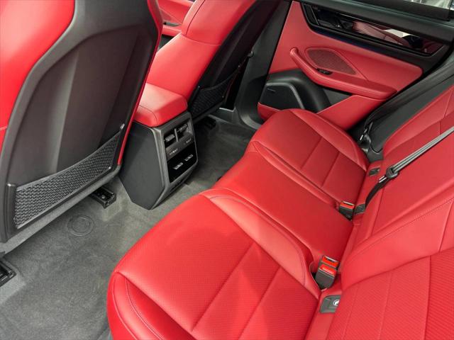 2025 Porsche Macan Electric 4S