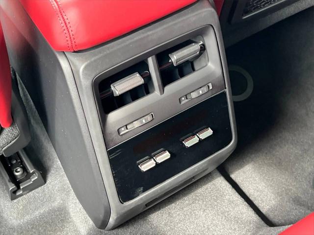 2025 Porsche Macan Electric 4S