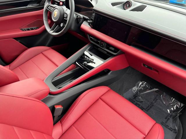 2025 Porsche Macan Electric 4S