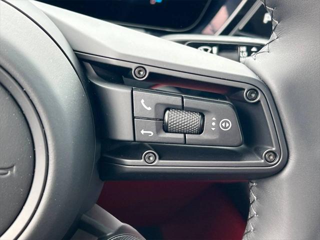 2025 Porsche Macan Electric 4S