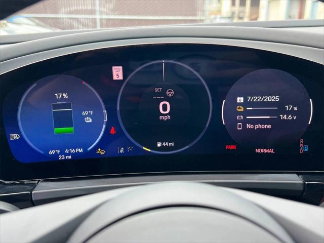 2025 Porsche Macan Electric 4S