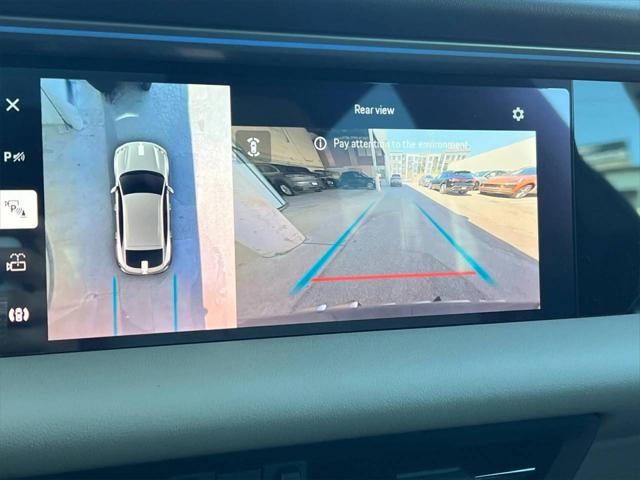 2025 Porsche Macan Electric Electric