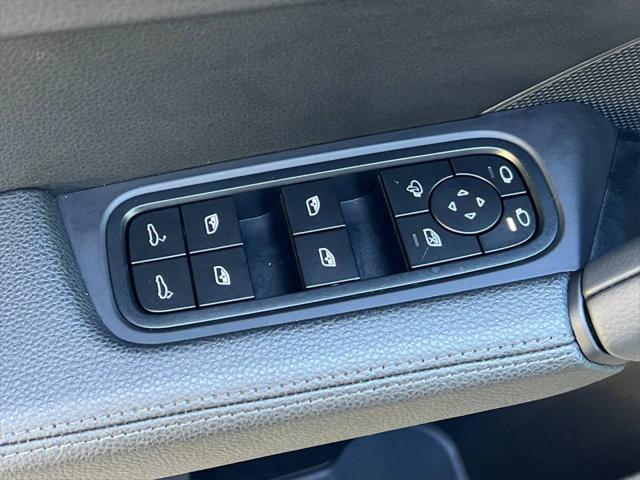 2025 Porsche Cayenne Unknown