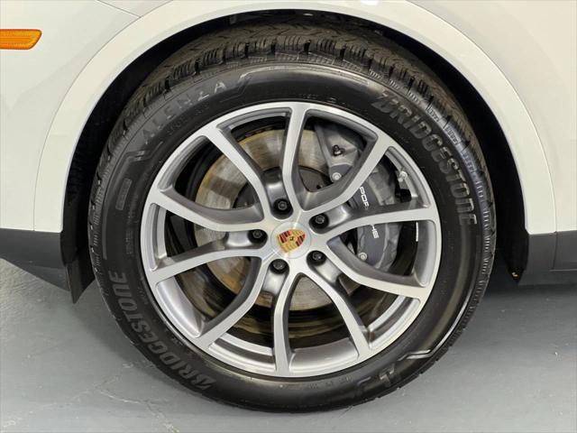 2025 Porsche Cayenne Unknown