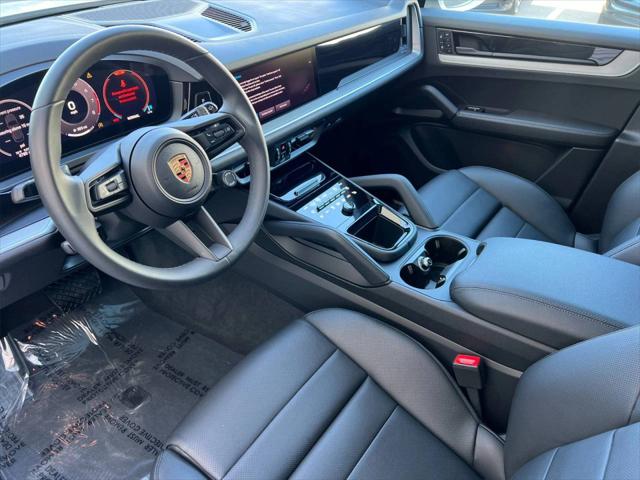 2025 Porsche Cayenne Unknown
