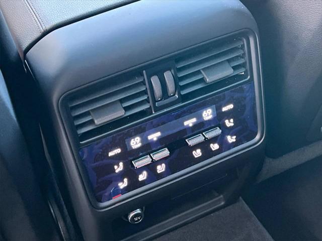 2025 Porsche Cayenne Unknown