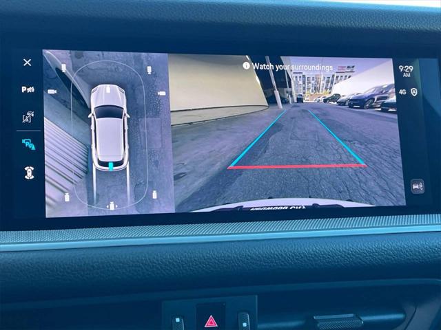 2025 Porsche Cayenne Unknown