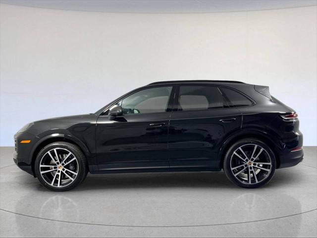 2025 Porsche Cayenne Unknown