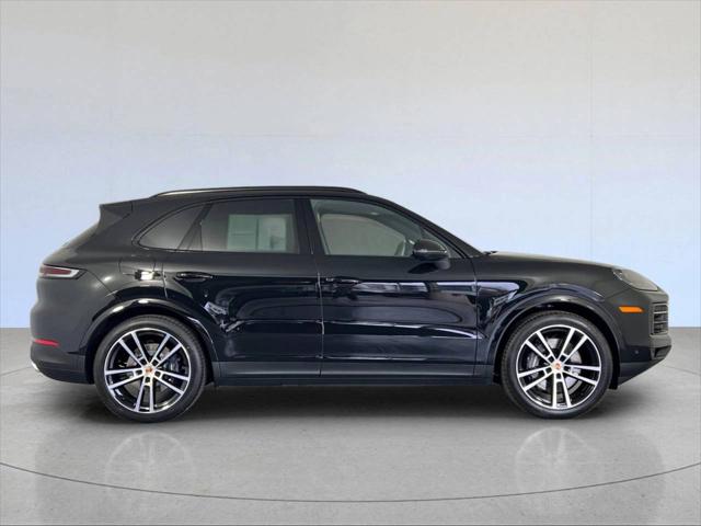 2025 Porsche Cayenne Unknown