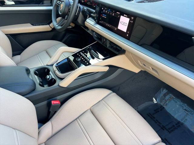 2025 Porsche Cayenne Coupe
