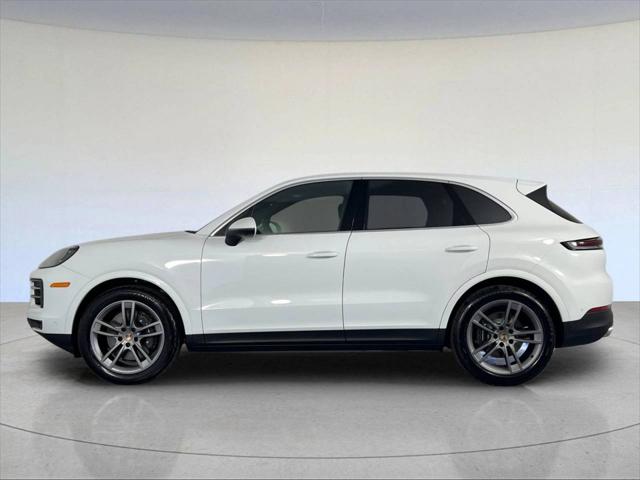 2025 Porsche Cayenne Unknown