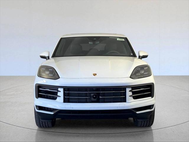 2025 Porsche Cayenne Unknown