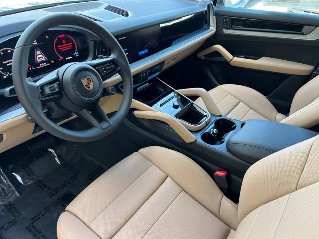 2025 Porsche Cayenne Unknown
