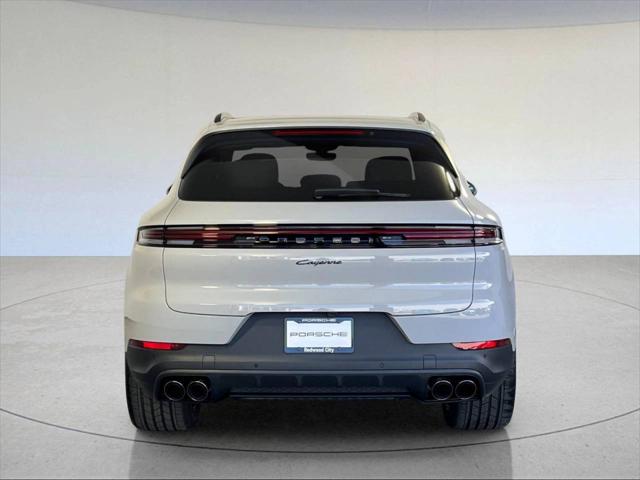 2025 Porsche Cayenne Unknown
