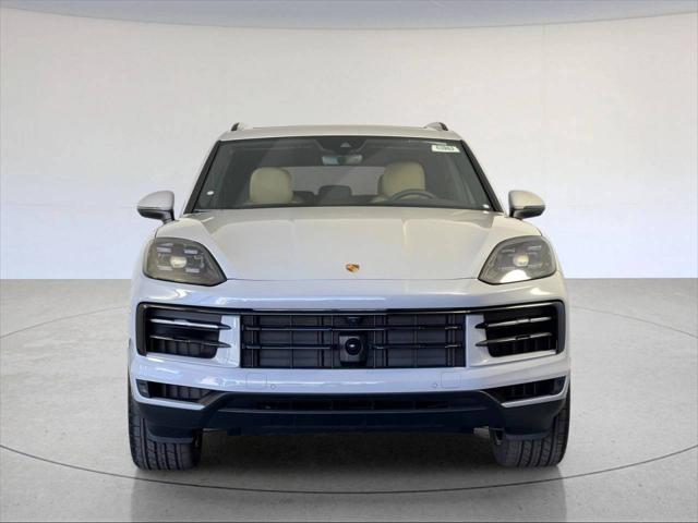 2025 Porsche Cayenne Unknown