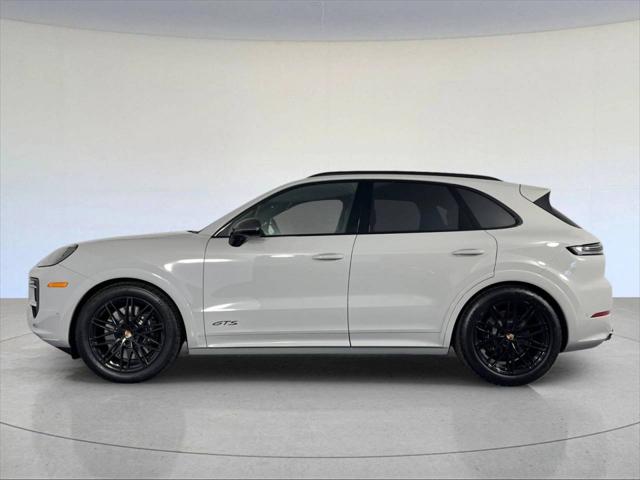 2025 Porsche Cayenne GTS