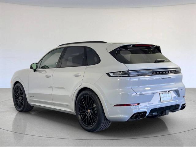 2025 Porsche Cayenne GTS