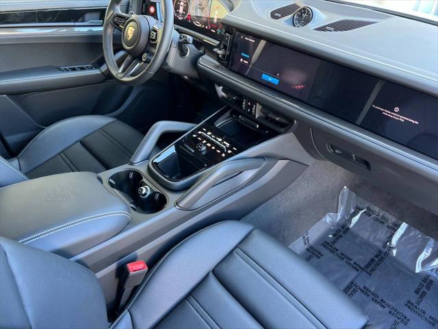 2025 Porsche Cayenne GTS