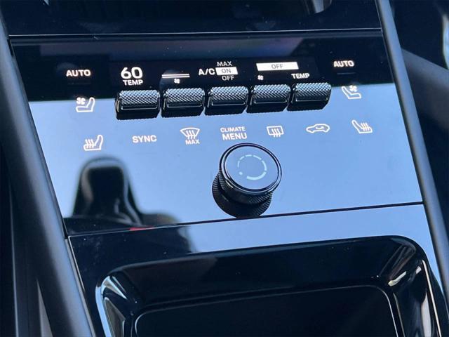 2025 Porsche Cayenne GTS