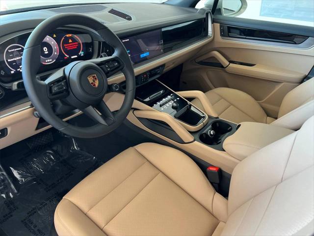 2025 Porsche Cayenne Unknown